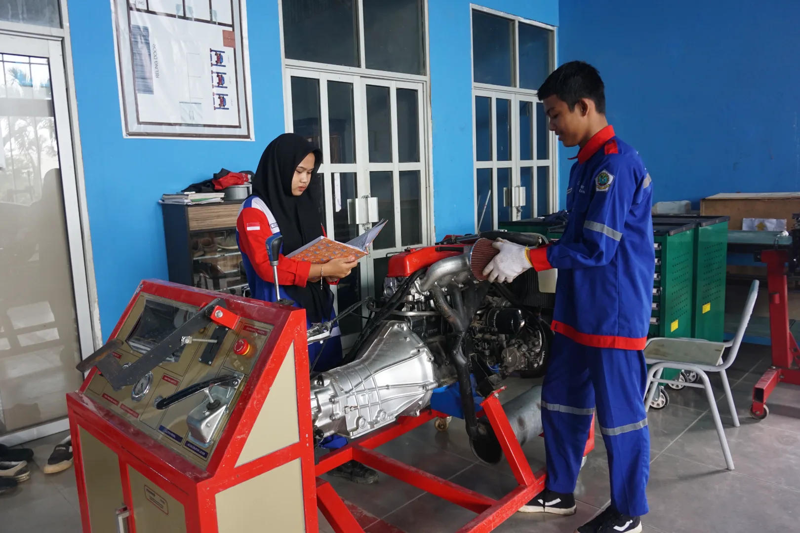 Teknik Kendaraan Ringan Otomotif