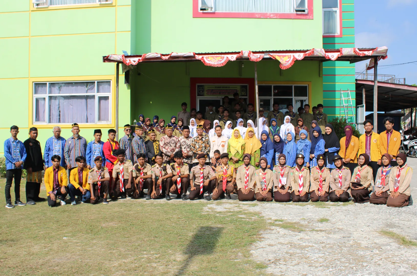 Khidmatkan HUT RI ke-81, SMK Muhammadiyah 2 PPU Bersama Warga Muhammadiyah Gelar Upacara Kemerdekaan