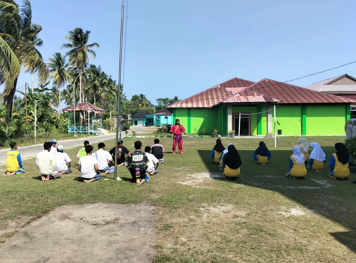 Langkah Perdana Tapak Suci : Seluruh Siswa/i Kelas X SMK Muhammadiyah 2 PPU Ikuti Ekstrakurikuler Wajib