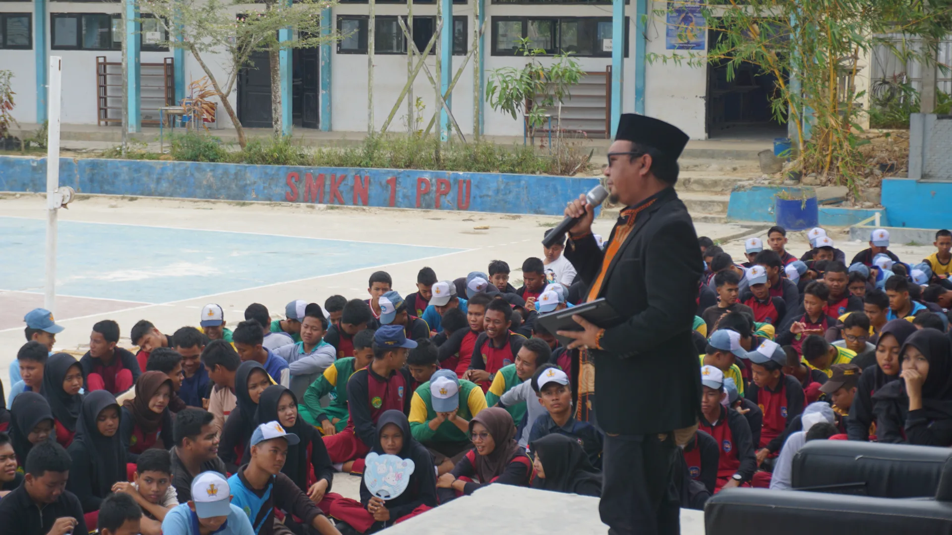 SMKN 1 Penajam Paser Utara Gelar Kokurikuler tentang Rokok dalam Perspektif Hukum Islam