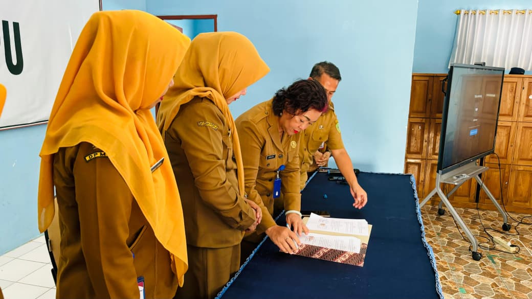 Teken MoU SMPN 3 PPU dengan DP3AP2KB Kabupaten Penajam Paser Utara