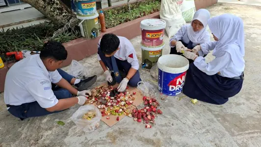 Proses Pembuatan Komposter Limbah Lomba Inovasi Teknologi Tepat Guna (TTG)