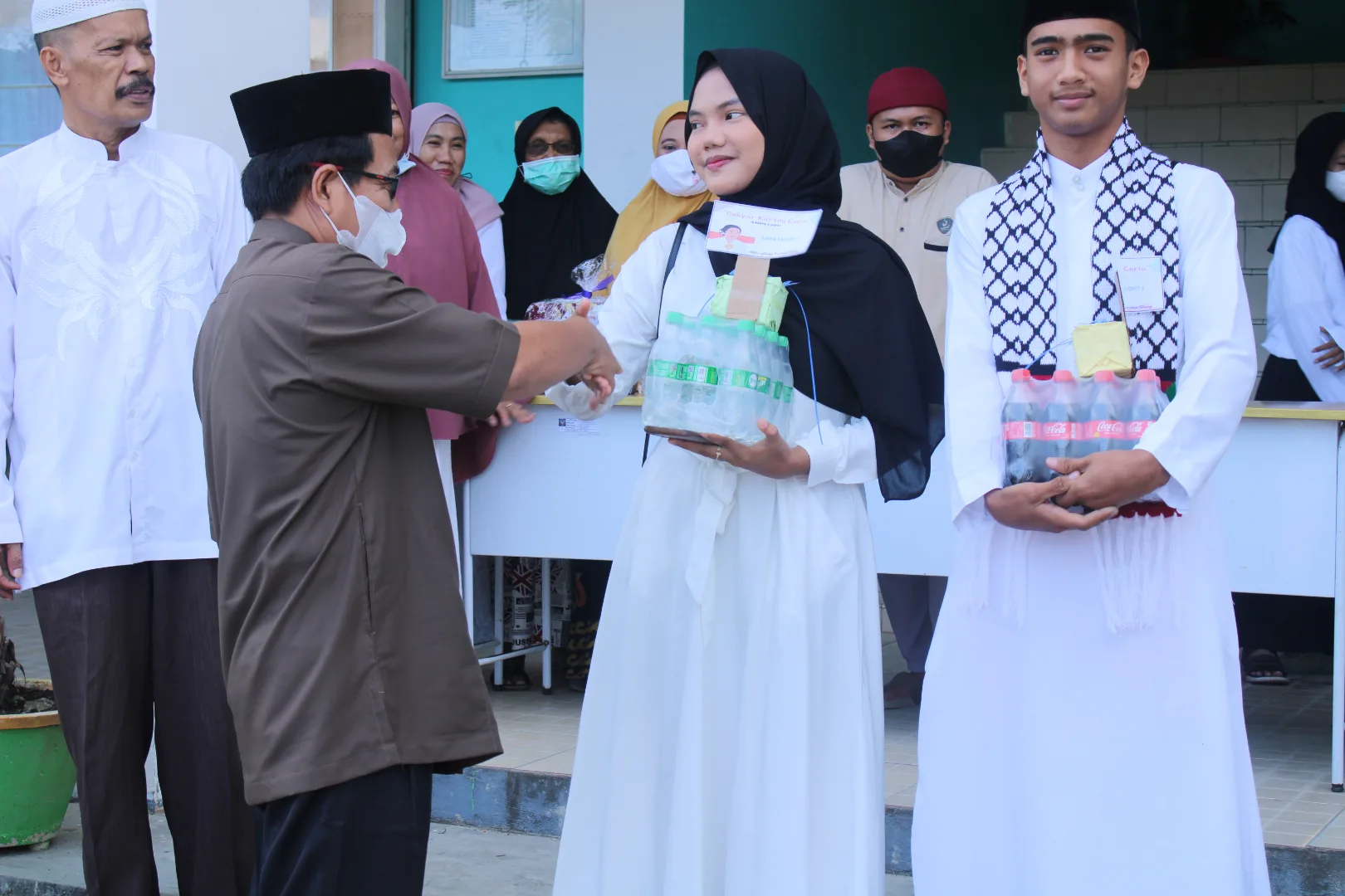 Penyerahan Hadiah Juara